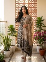 Grey Floral Printed Kurta - Image 22