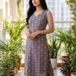 Midnight Blossom Comfort Dress